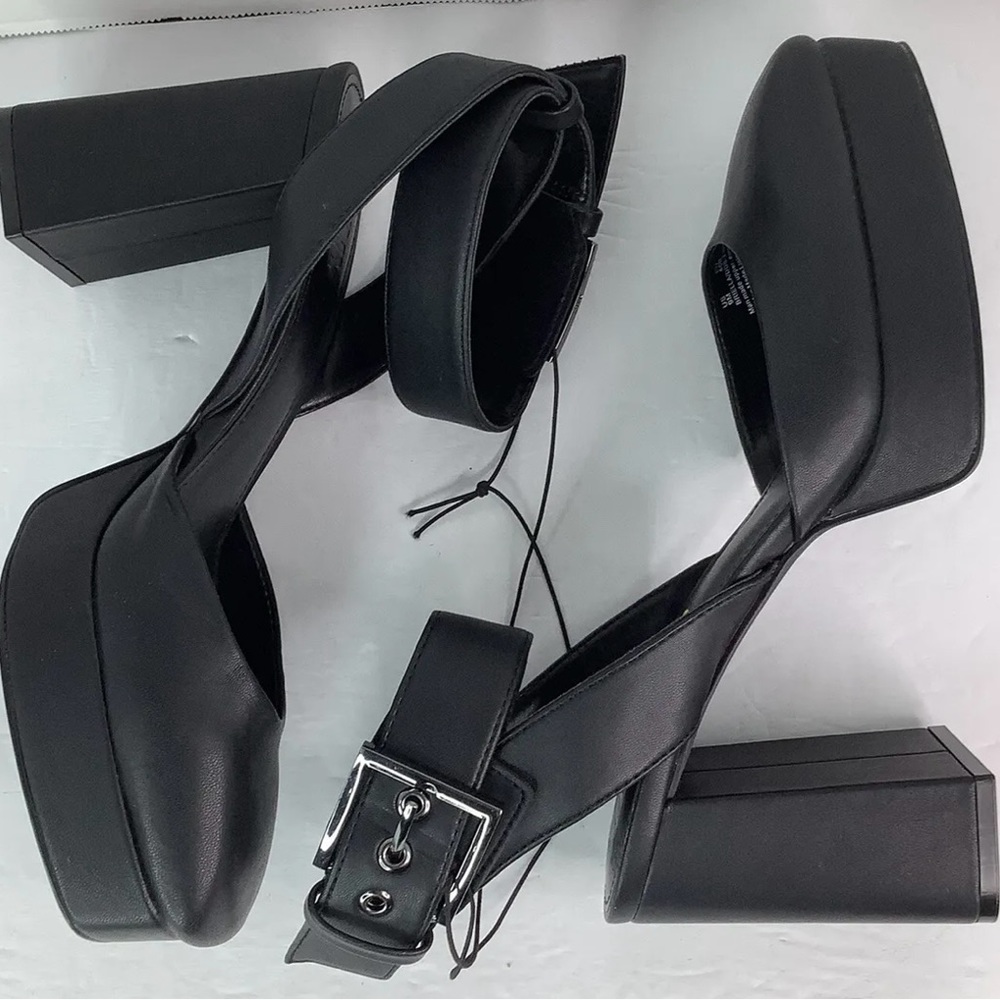NWOT DKNY Briella Mary Jane Square Toe Block Platform Heels ,Black color size8,5
